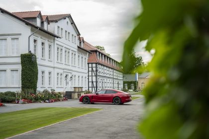 2021 Porsche Panamera GTS 8