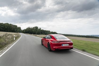 2021 Porsche Panamera GTS 23