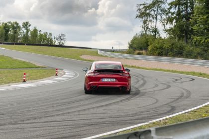 2021 Porsche Panamera GTS 32