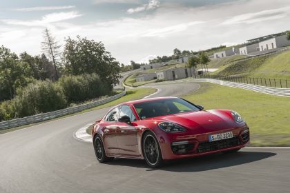 2021 Porsche Panamera GTS 38