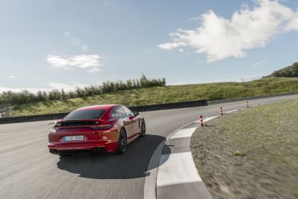 2021 Porsche Panamera GTS 41