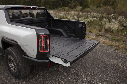 2023 GMC Hummer EV - Edition 1 32