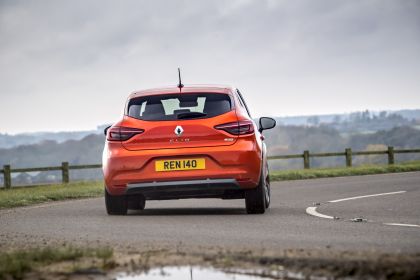 2021 Renault Clio E-Tech Hybrid - UK version 6