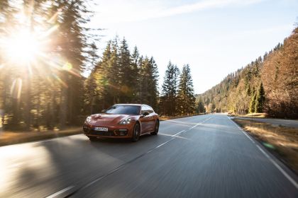 2021 Porsche Panamera 4 E-Hybrid Sport Turismo 26