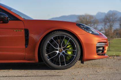 2021 Porsche Panamera 4 E-Hybrid Sport Turismo 33