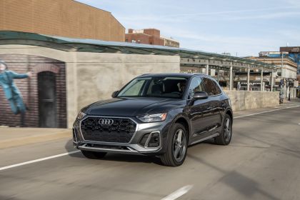 2021 Audi Q5 55 TFSI e quattro - USA version 13