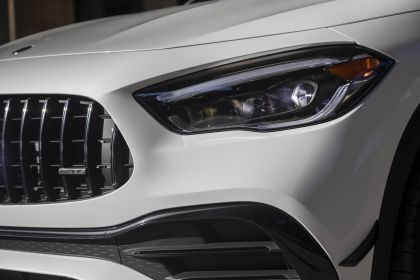 2021 Mercedes-AMG GLA 45 4Matic+ - USA version 24