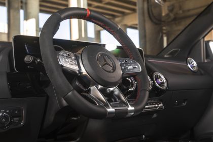 2021 Mercedes-AMG GLA 45 4Matic+ - USA version 43