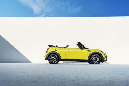 2021 Mini Cooper S convertible 5