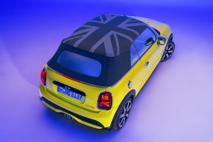 2021 Mini Cooper S convertible 10