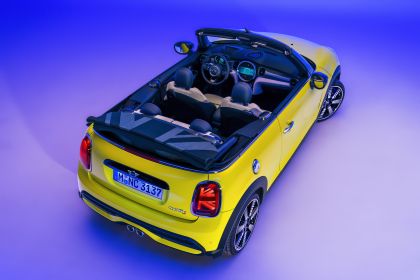 2021 Mini Cooper S convertible 11