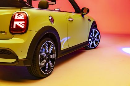 2021 Mini Cooper S convertible 22