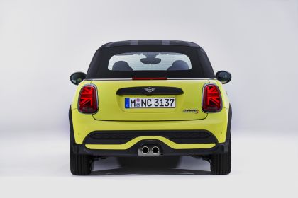 2021 Mini Cooper S convertible 34