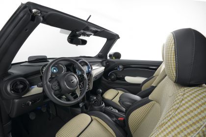 2021 Mini Cooper S convertible 57