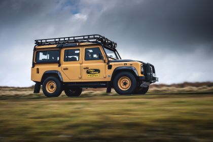 2021 Land Rover Defender Works V8 Trophy 6