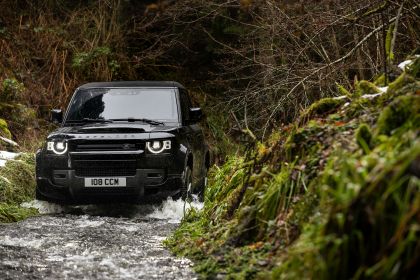 2022 Land Rover Defender 90 V8 7