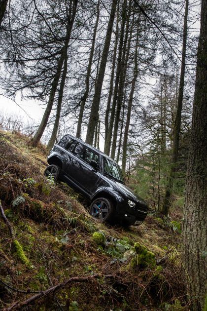 2022 Land Rover Defender 90 V8 14