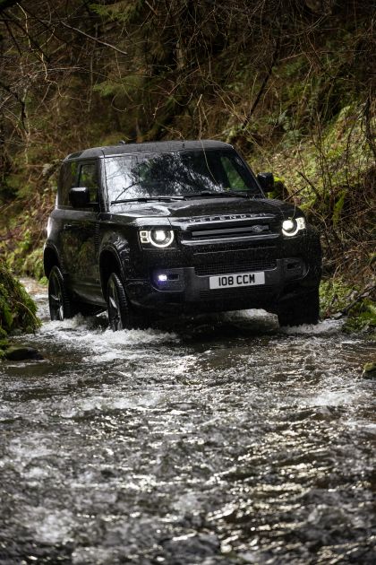 2022 Land Rover Defender 90 V8 19