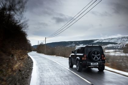 2022 Land Rover Defender 90 V8 28