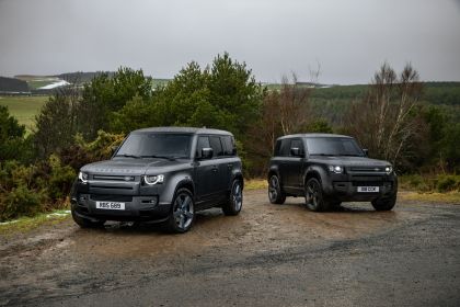 2022 Land Rover Defender 90 V8 41