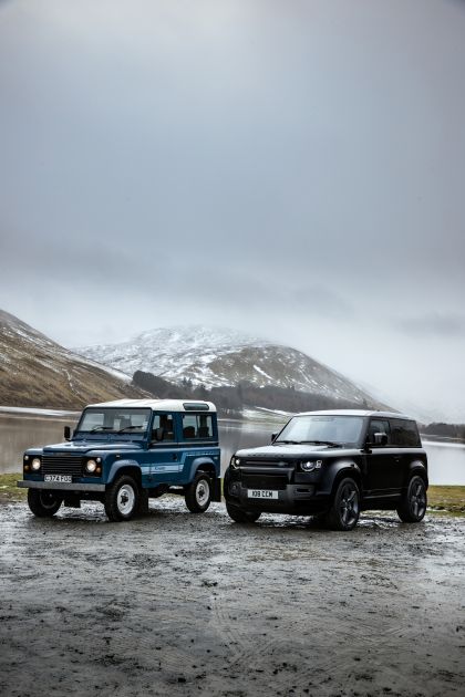 2022 Land Rover Defender 90 V8 43