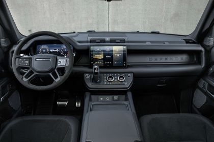 2022 Land Rover Defender 90 V8 62