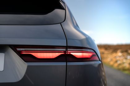 2021 Jaguar F-Pace P400 MHEV R-Dynamic SE 16