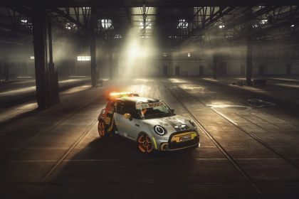 2021 Mini Electric Pacesetter 1