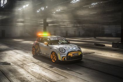 2021 Mini Electric Pacesetter 8