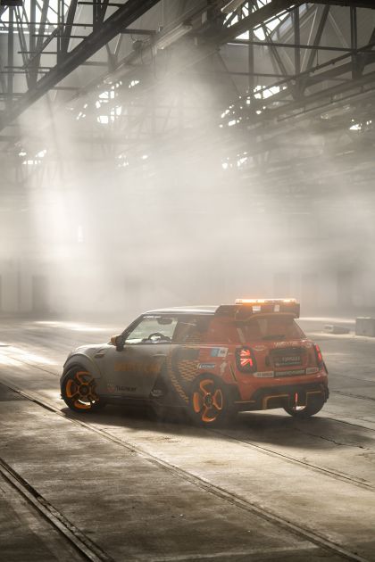 2021 Mini Electric Pacesetter 36