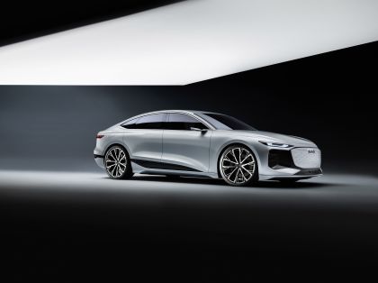 2021 Audi A6 e-tron concept 2