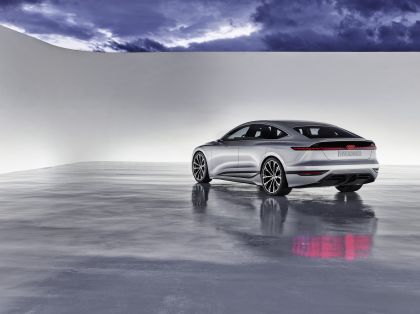 2021 Audi A6 e-tron concept 18
