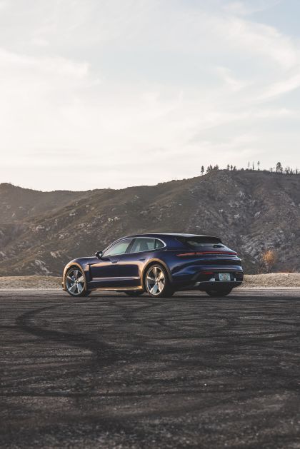 2021 Porsche Taycan Turbo Cross Turismo 5