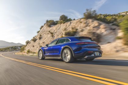 2021 Porsche Taycan Turbo Cross Turismo 23