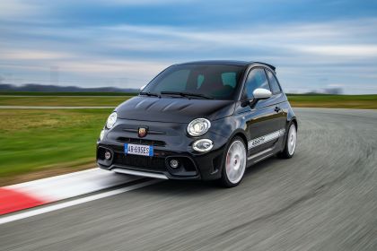 2021 Abarth 695 Esseesse 4