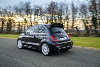 2021 Abarth 695 Esseesse 13