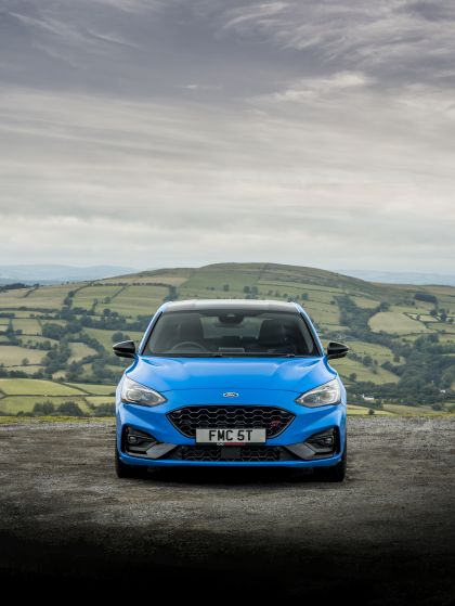 2022 Ford Focus ST Edition - UK version 4