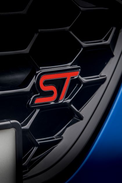 2022 Ford Focus ST Edition - UK version 26