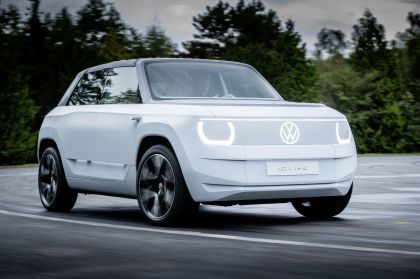 2021 Volkswagen ID. Life concept 48