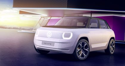 2021 Volkswagen ID. Life concept 54