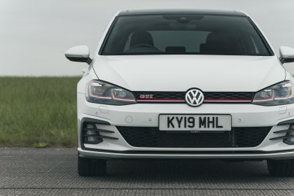 2017 Volkswagen Golf ( VII ) GTI 3-door Performance - UK version 7