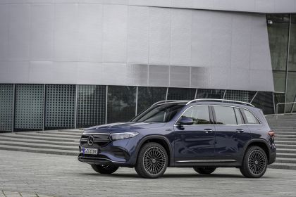 2022 Mercedes-Benz EQB 300 4Matic 25