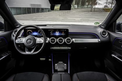 2022 Mercedes-Benz EQB 300 4Matic 34