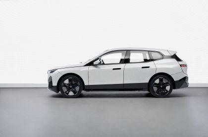 2022 BMW iX ( i20 ) Flow concept 30