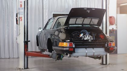 1972 Porsche 911 ( 911 ) S 2.4 Targa ( restored in 2022 by Porsche Classic ) 14