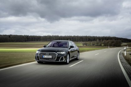 2022 Audi A8 L TFSI e 8