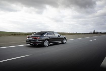 2022 Audi A8 L TFSI e 12