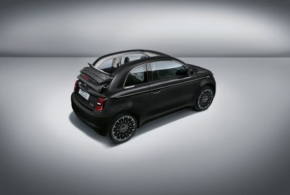 2022 Fiat 500 La Prima by Bocelli 2