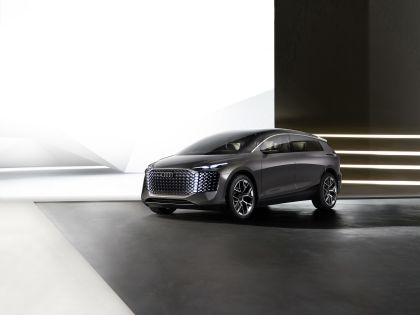 2022 Audi urbansphere concept 23