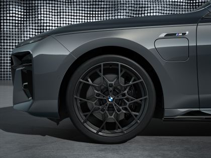 2023 BMW M760e ( G70 ) xDrive 27